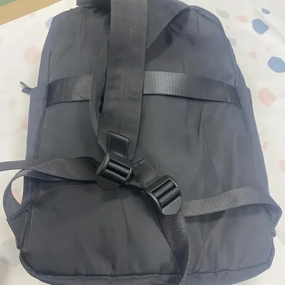 lululemon Everyday Backpack 2.0 23L Backpack - Picture 11 of 11